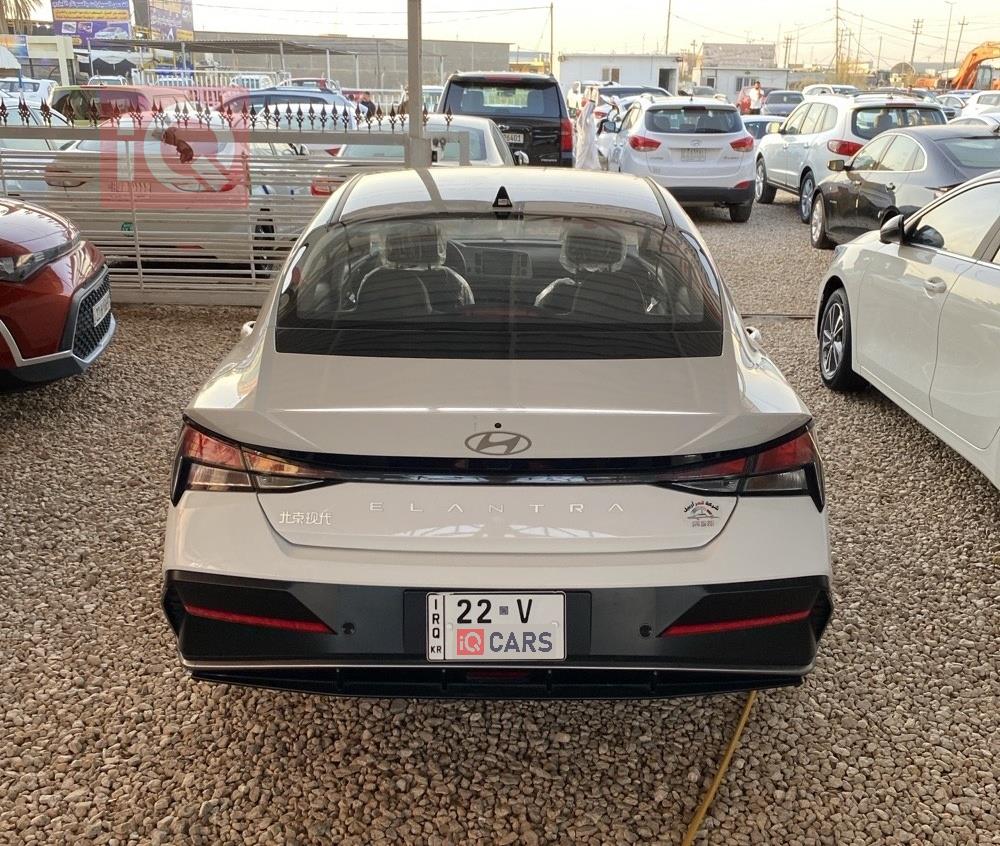 هیوندای ئەلەنترا